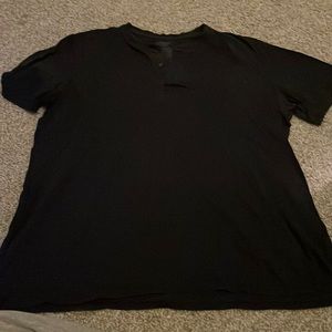 Men’s Vince Henley t shirt
